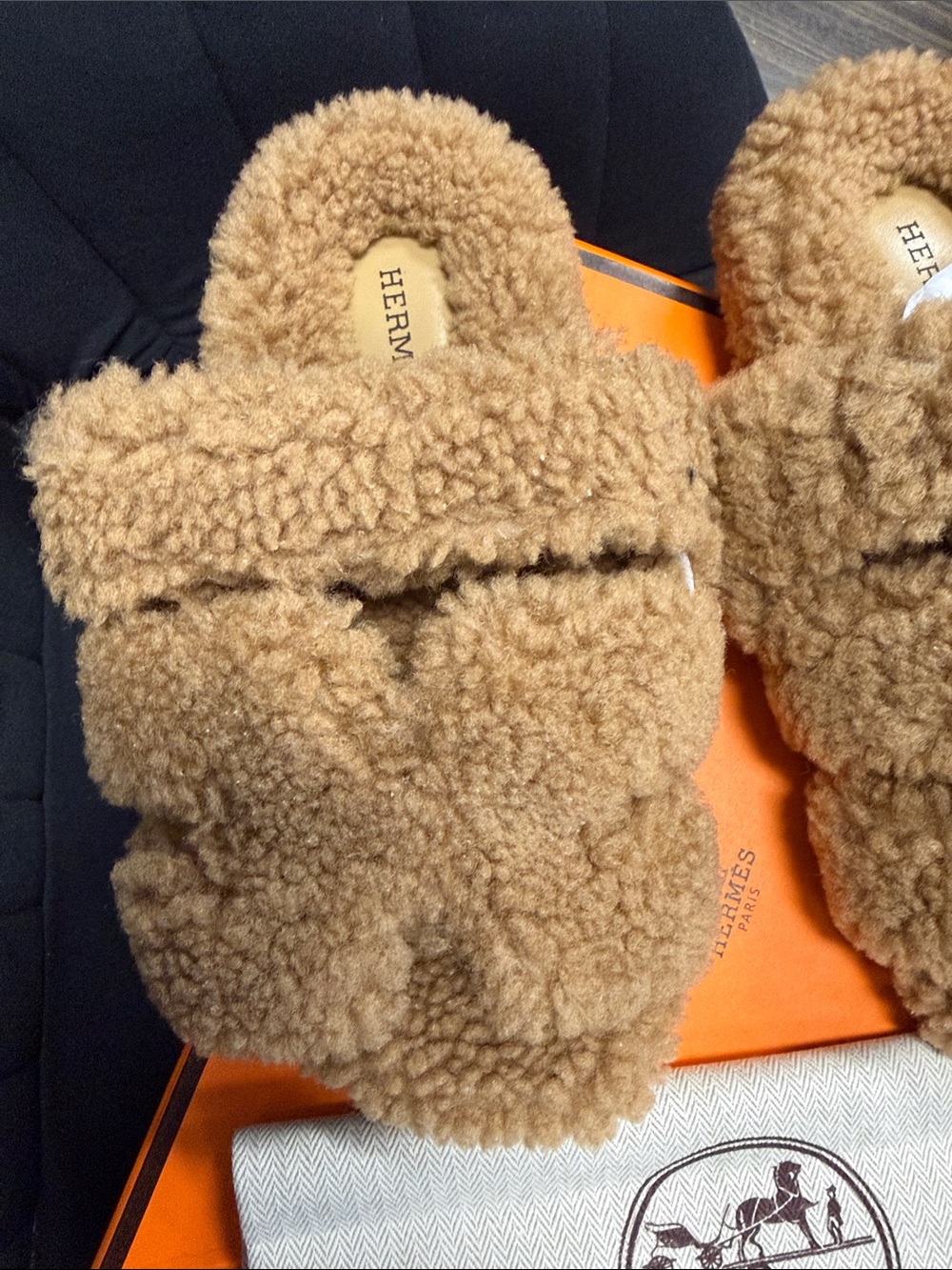 Hermès Camel Brown Teddy Shearling Slide Sandals - Picture 2 of 3